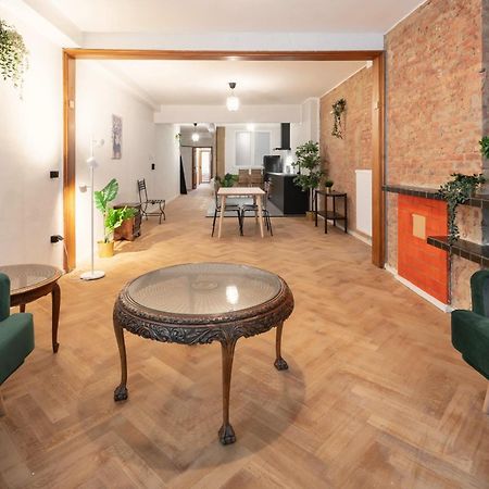 Charming And Spacious Apartments In The Heart Of Anvers Exterior foto