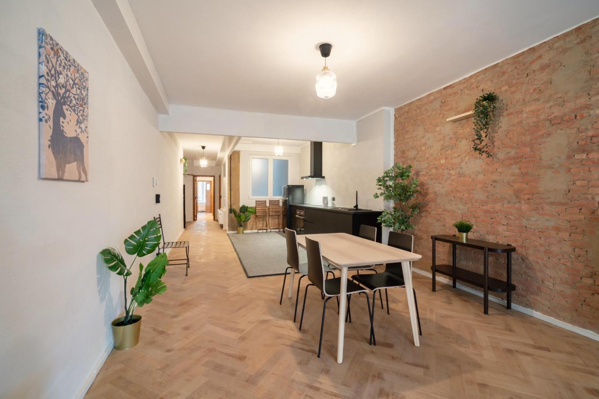 Charming And Spacious Apartments In The Heart Of Anvers Exterior foto