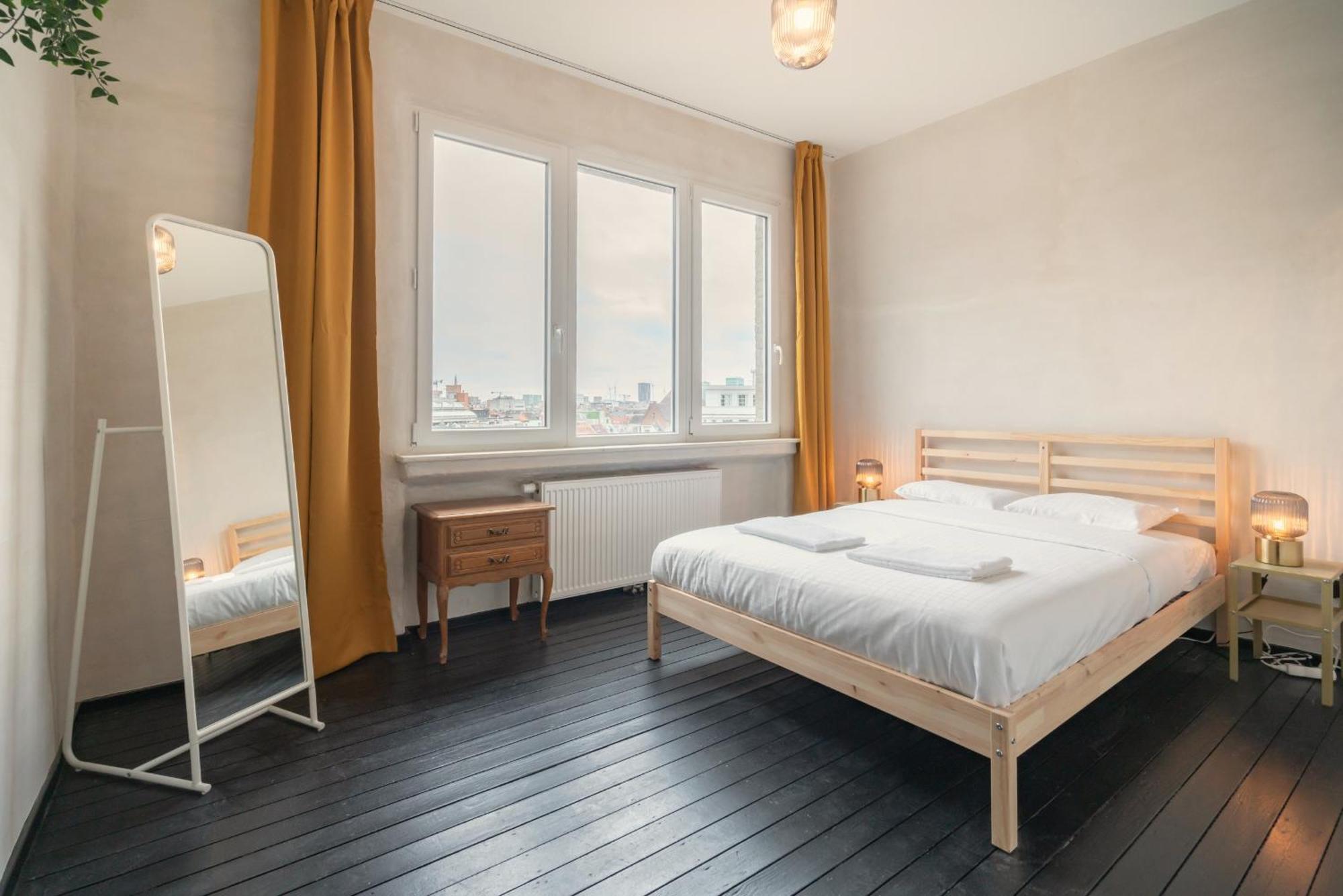 Charming And Spacious Apartments In The Heart Of Anvers Exterior foto