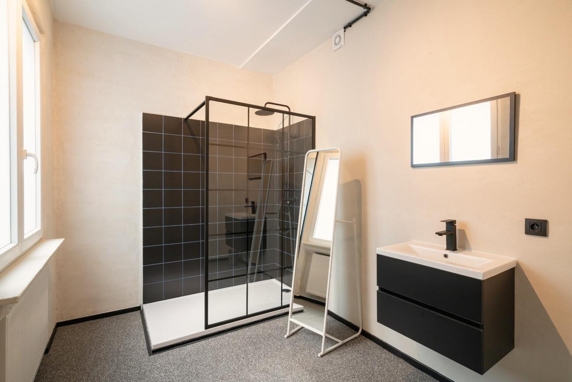 Charming And Spacious Apartments In The Heart Of Anvers Exterior foto