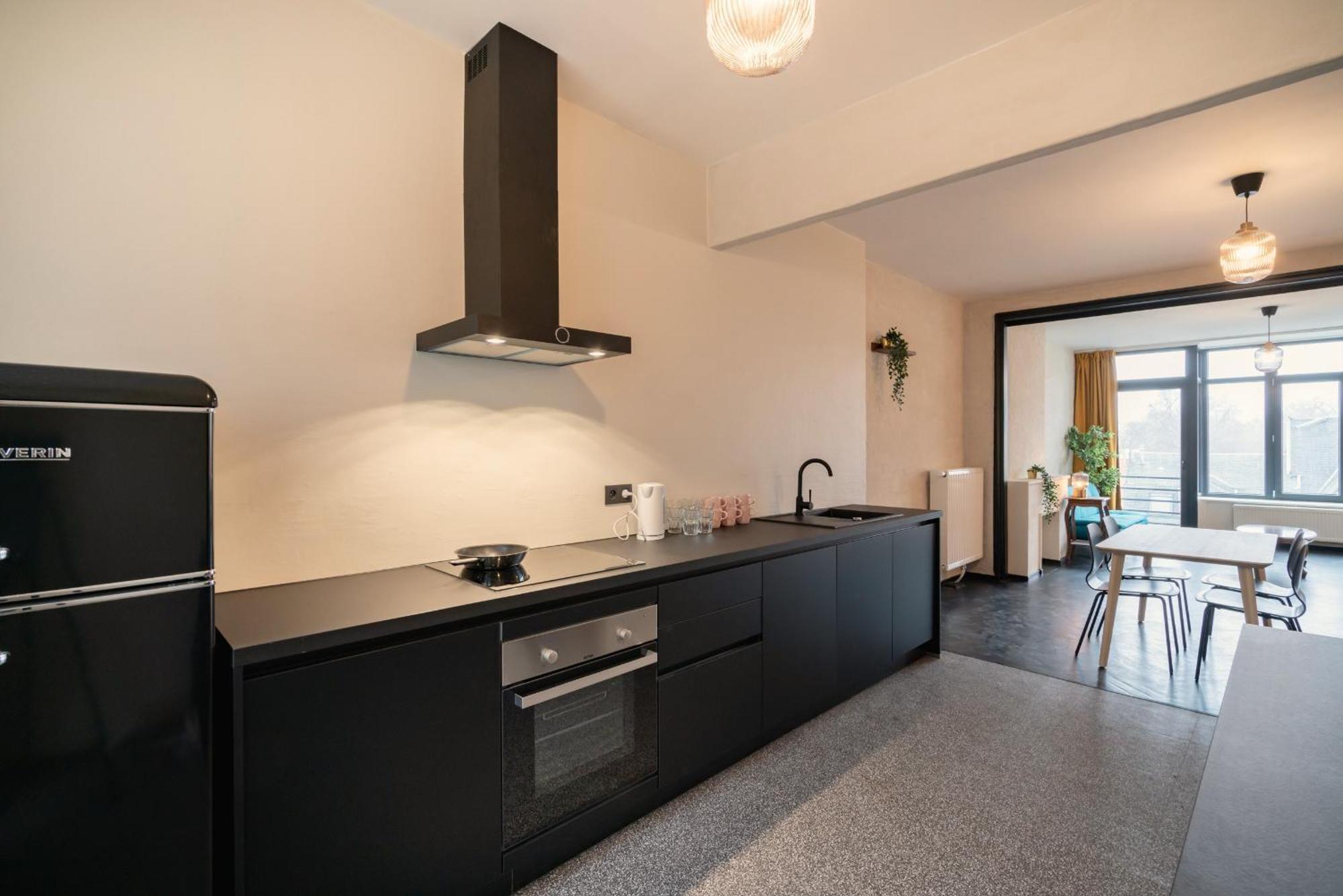 Charming And Spacious Apartments In The Heart Of Anvers Exterior foto