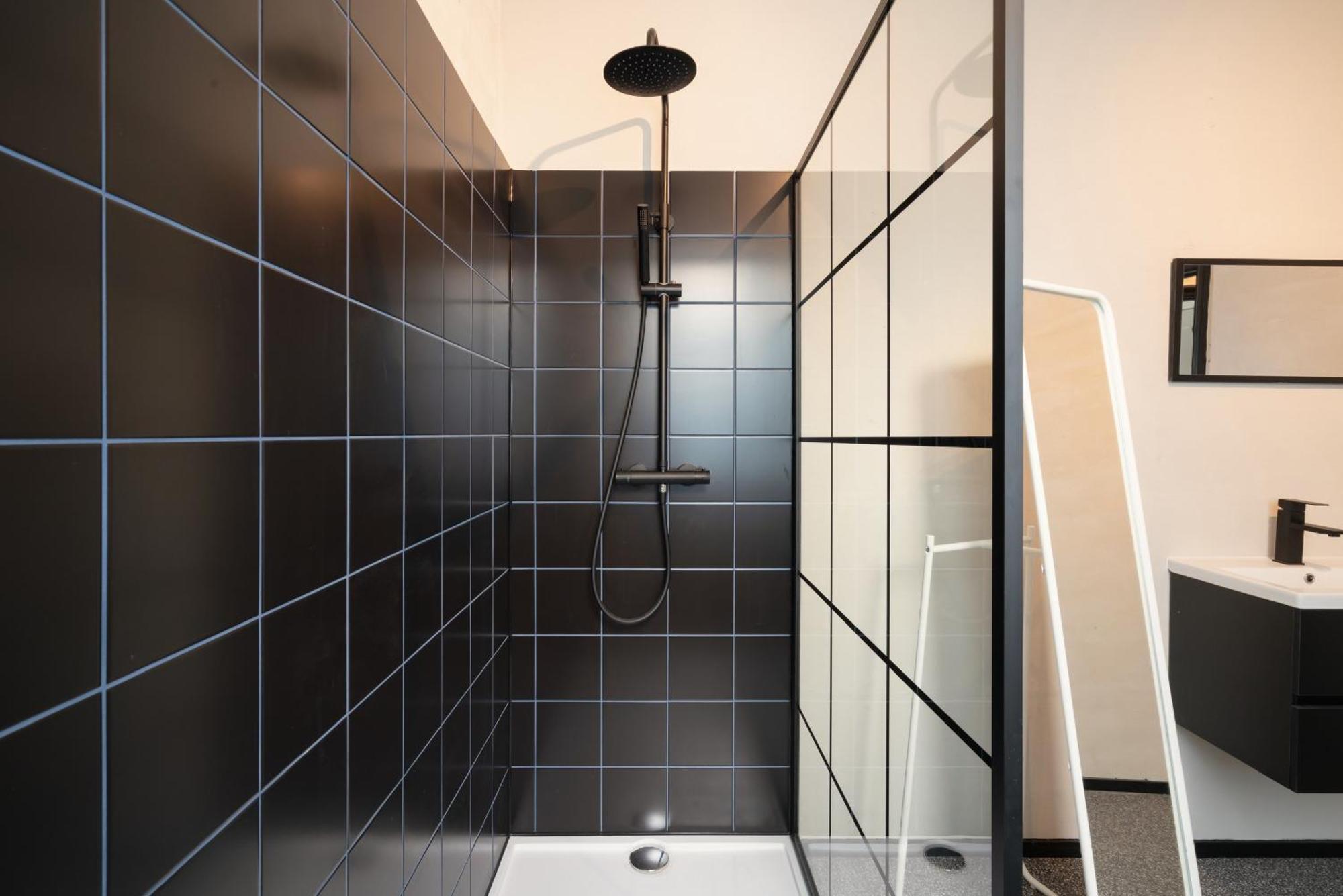 Charming And Spacious Apartments In The Heart Of Anvers Exterior foto